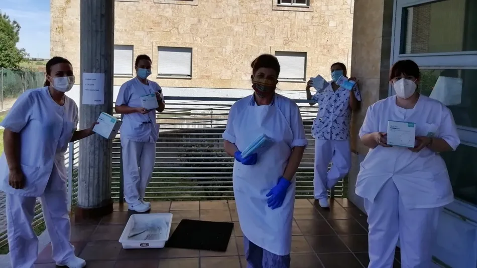 Donación de mascarillas a las residencias de mayores