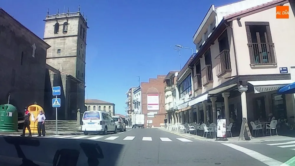 Foto 6 - La entrada en la Fase 1 anima las calles de Vitigudino  