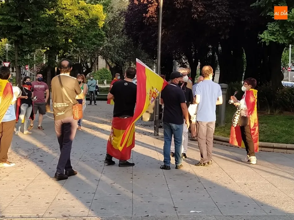 Asistentes a la protesta este martes