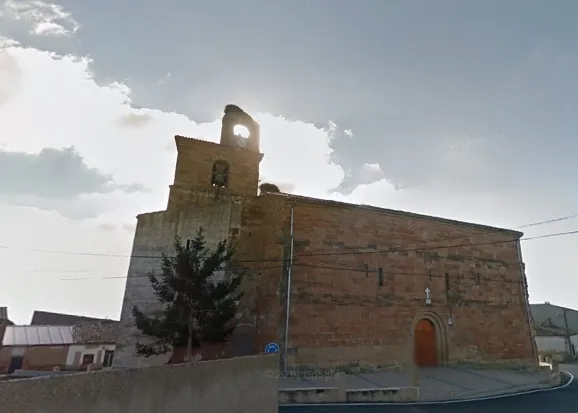 Iglesia de Villoruela de Google Maps.