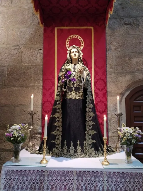 Foto 4 - La Virgen de la Misericordia y Jes&uacute;s Nazareno se muestran en luto por todos los fallecidos de la...