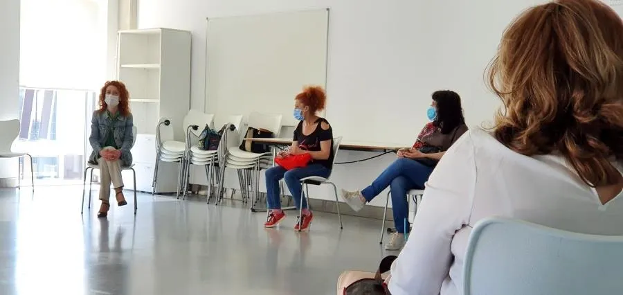 La concejala de Familia e Igualdad de Oportunidades, Ana Suárez, ha señalado que “este tipo de actividades contribuye a potenciar el desarrollo personal y la autoestima de las mujeres”