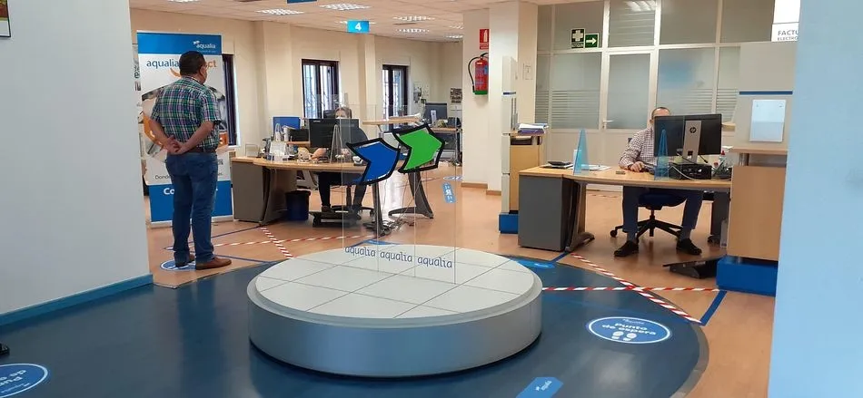 Foto 2 - Aqualia reabre sus oficinas en las principales localidades de la provincia