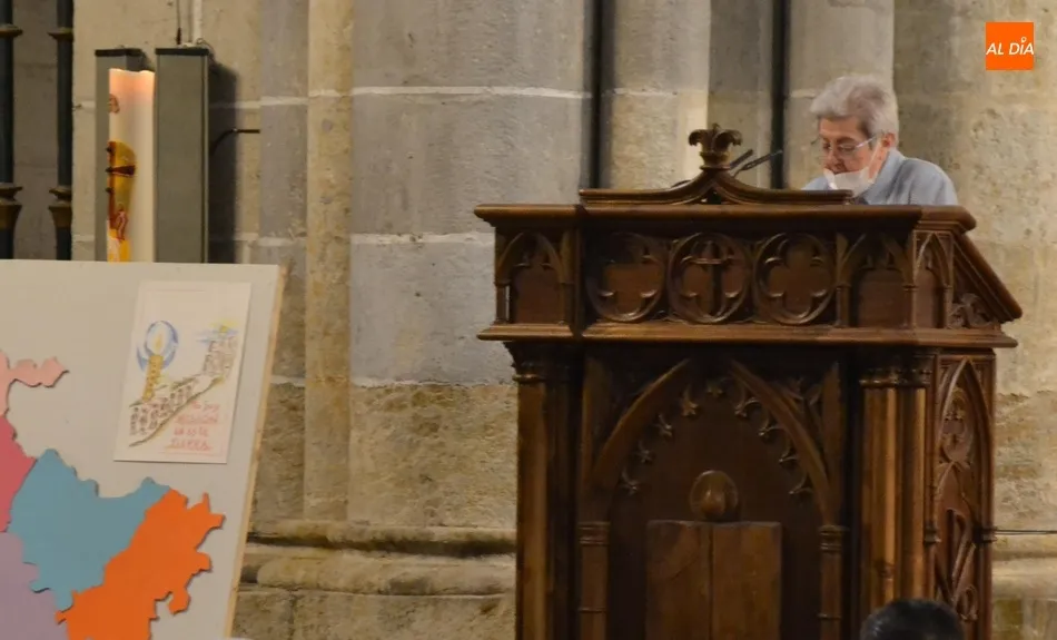 Foto 5 - Fieles de los 7 Arciprestazgos diocesanos se re&uacute;nen en la Catedral para festejar Pentecost&eacute;s  