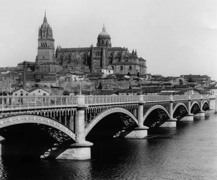 Foto 5 - El proyecto de Enrique Estevan que evit&oacute; el destrozo del Puente Romano
