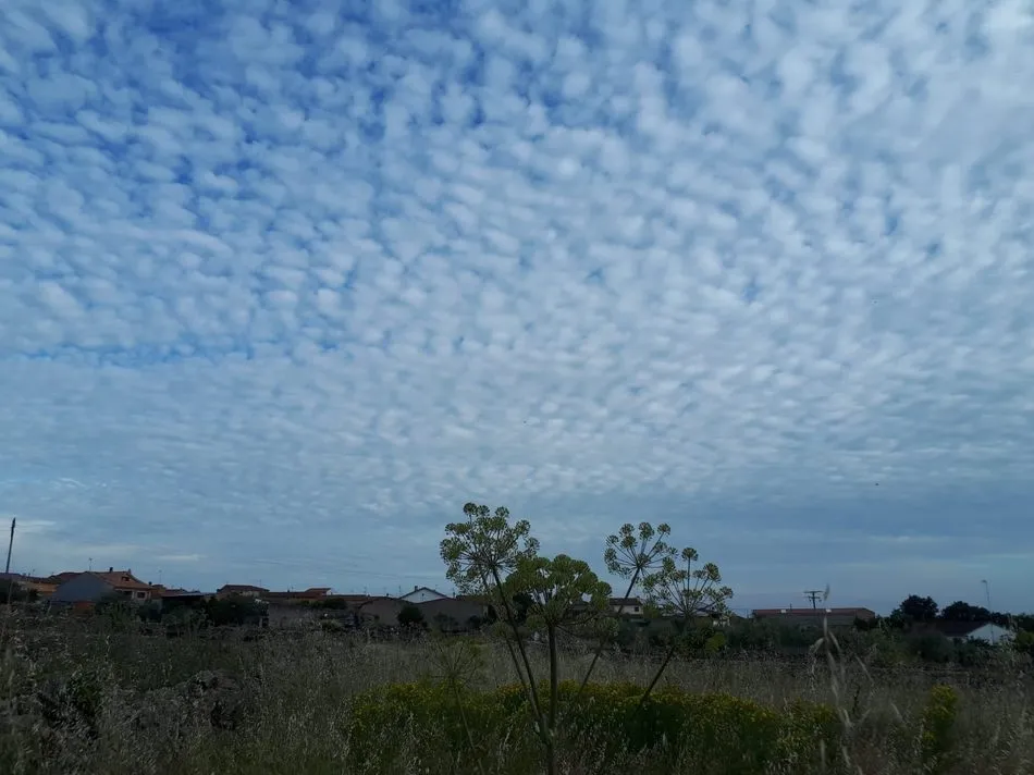 Foto 3 - &ldquo;Cielo empedrado, suelo mojado"  