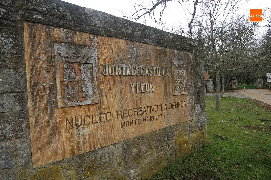 Agallas saca a licitación la explotación del bar de su núcleo recreativo  