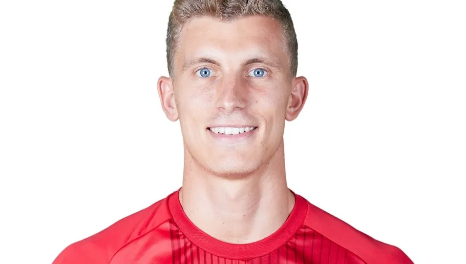 Alberto González, central del Calahorra