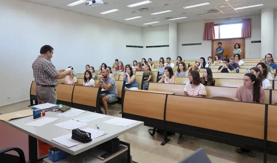 Las oposiciones de Secundaria serán en junio de 2021. Foto EP
