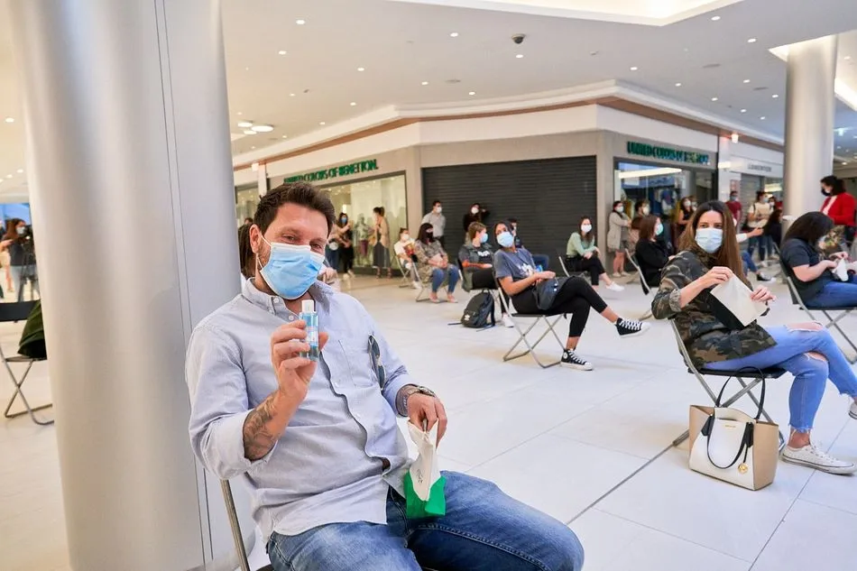 Foto 9 - El Centro Comercial El Tormes reabre sus puertas el pr&oacute;ximo lunes, 8 de junio