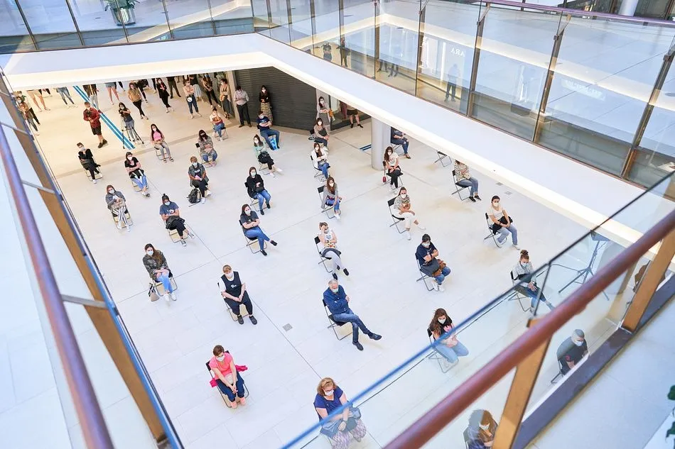 Foto 4 - El Centro Comercial El Tormes reabre sus puertas el pr&oacute;ximo lunes, 8 de junio