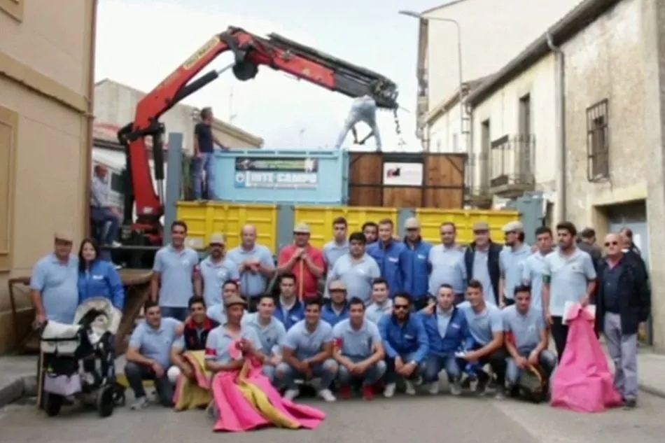 La Asociación Taurina Villa de Vitigudino edita un vídeo para recordar el Toro de Cajón  