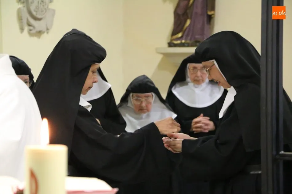 Foto 11 - Mar&iacute;a Zhang toma los votos perpetuos en el convento de Santo Toribio en Vitigudino  