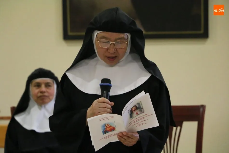 Foto 10 - Mar&iacute;a Zhang toma los votos perpetuos en el convento de Santo Toribio en Vitigudino  