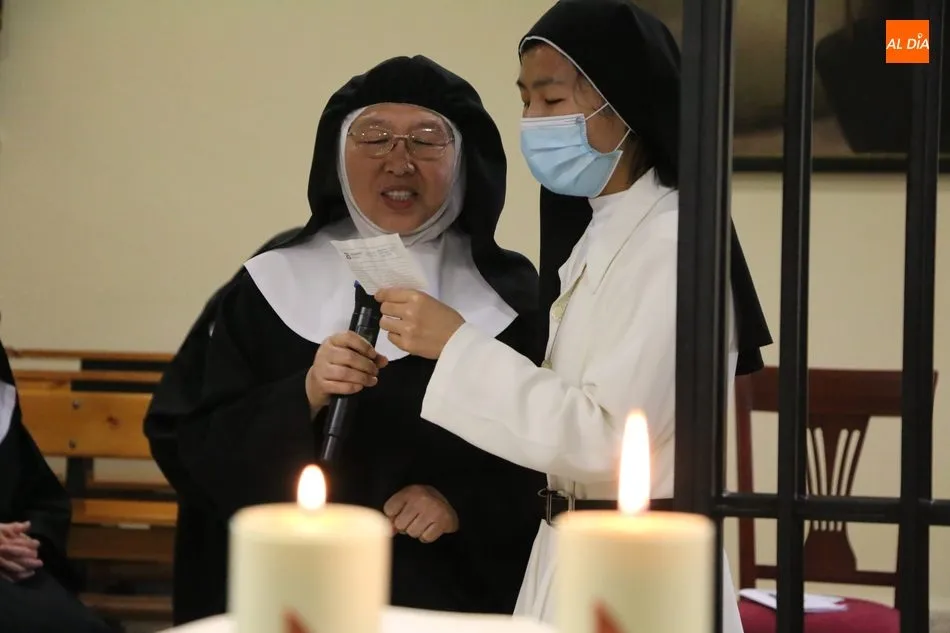 Foto 4 - Mar&iacute;a Zhang toma los votos perpetuos en el convento de Santo Toribio en Vitigudino  