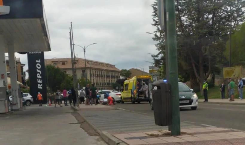 Un coche atropella a un hombre de 43 años que iba circulando en patinete  