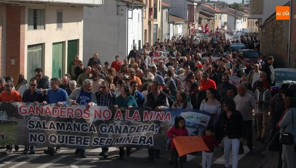 Manifestación en Vitigudino contra la mina en 2018