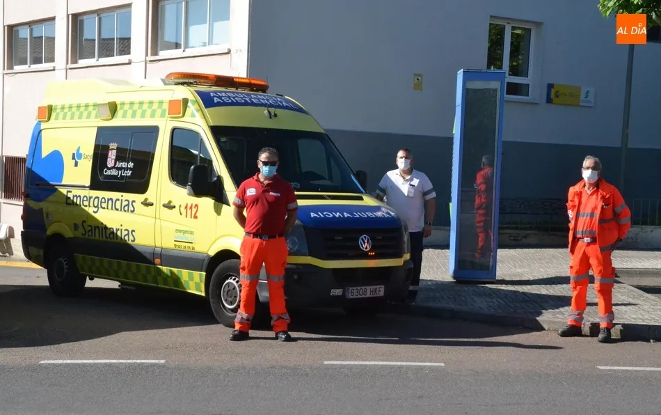 Foto 4 - Los conductores de ambulancias recuerdan a su compa&ntilde;ero segoviano fallecido por coronavirus  
