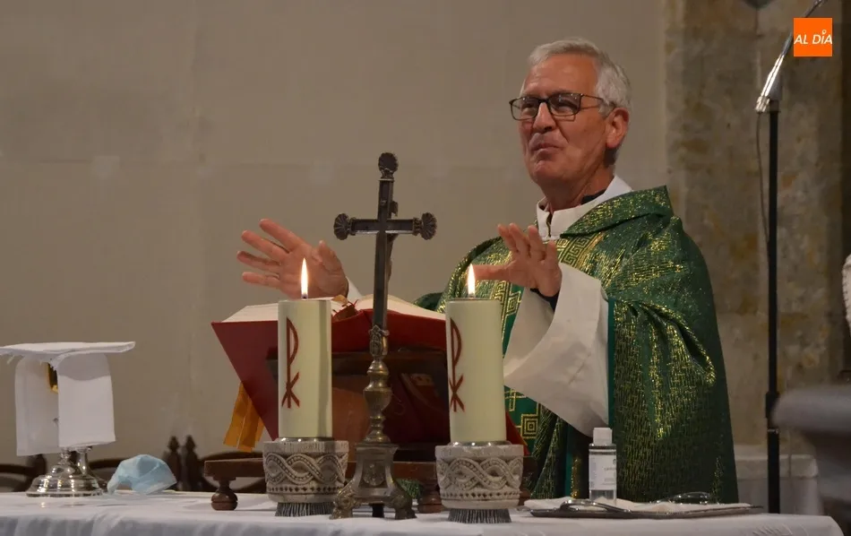 Foto 6 - C&aacute;ritas celebra una misa en el Seminario con motivo de su Semana de la Caridad  