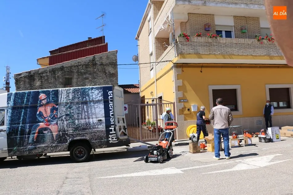 Foto 10 - Vitigudino da un paso m&aacute;s hacia la nueva normalidad con el restablecimiento del mercadillo  