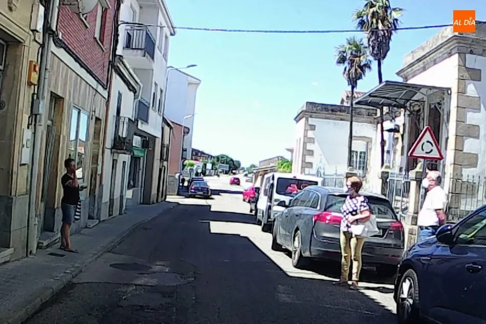 Foto 5 - Vitigudino da un paso m&aacute;s hacia la nueva normalidad con el restablecimiento del mercadillo  