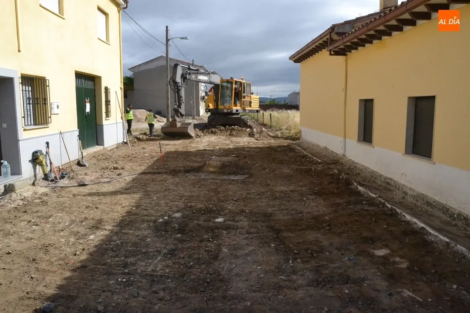Foto 5 - Arrancan las obras de urbanizaci&oacute;n de la calle Tajo, cuyos vecinos sufragan el 36% del coste  