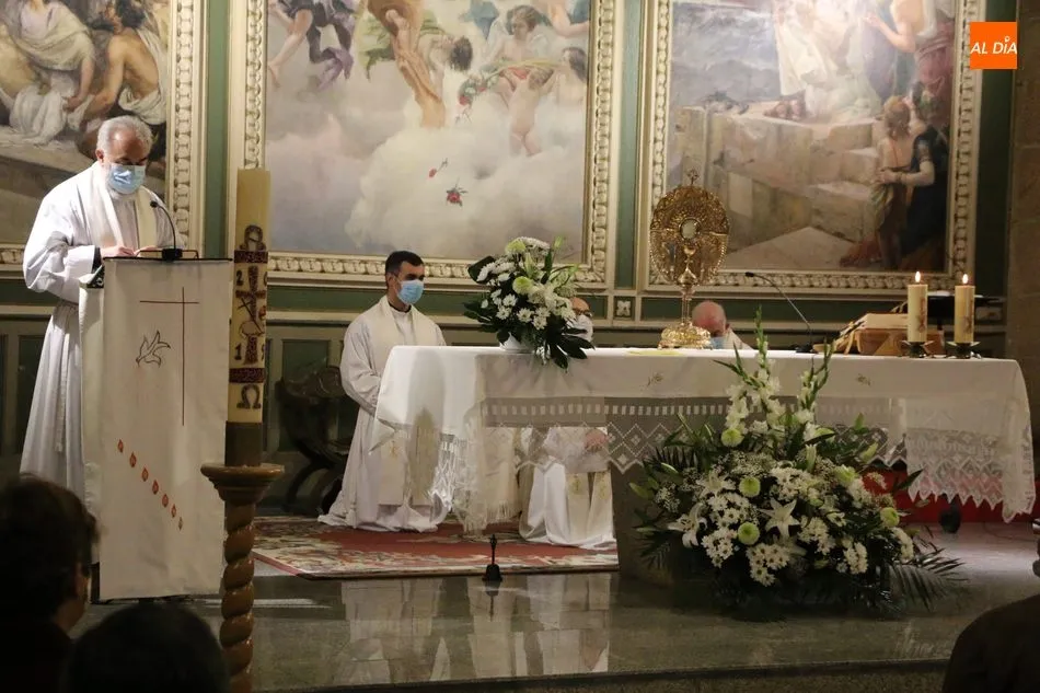 Foto 7 - El Covid-19 marca en Vitigudino la celebraci&oacute;n de los actos religiosos en honor al Sant&iacute;simo  