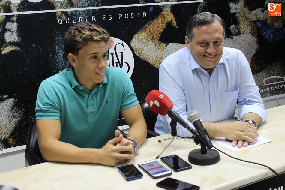 Junior durante su presentación como jugador del Salamanca UDS en julio de 2018. Foto de archivo