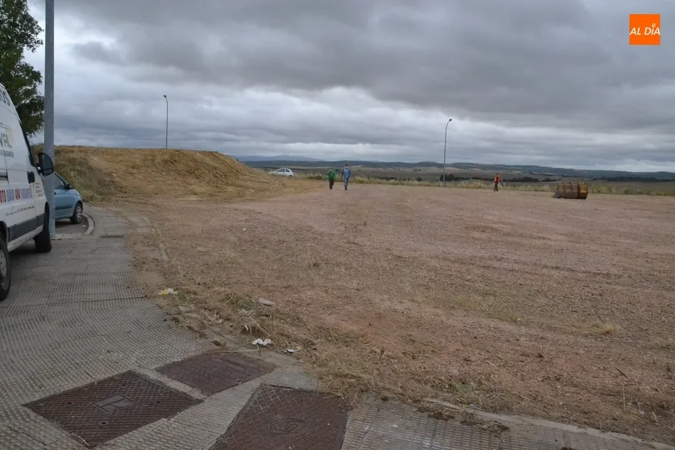 Foto 3 - Comienza la construcci&oacute;n de un circuito para motos en el Pol&iacute;gono de Las Vi&ntilde;as  