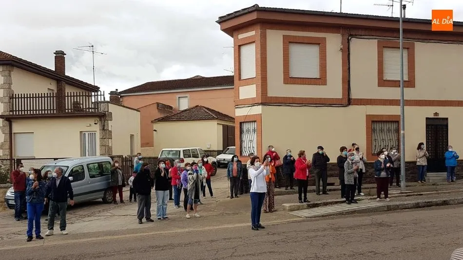 Foto 6 - Hinojosa de Duero despide a la doctora Araceli Pablos, su m&eacute;dica de familia durante 10 a&ntilde;os