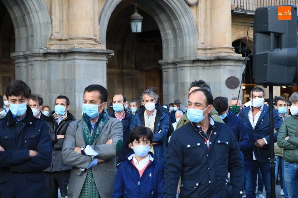 Foto 3 - Lleno en la Plaza Mayor para defender la tauromaquia: &ldquo;La cultura no se puede limitar, la cultura ...