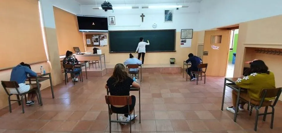 Foto 2 - M&aacute;s de 30 alumnos del Colegio Calasanz se han presentado a los ex&aacute;menes de Cambridge  