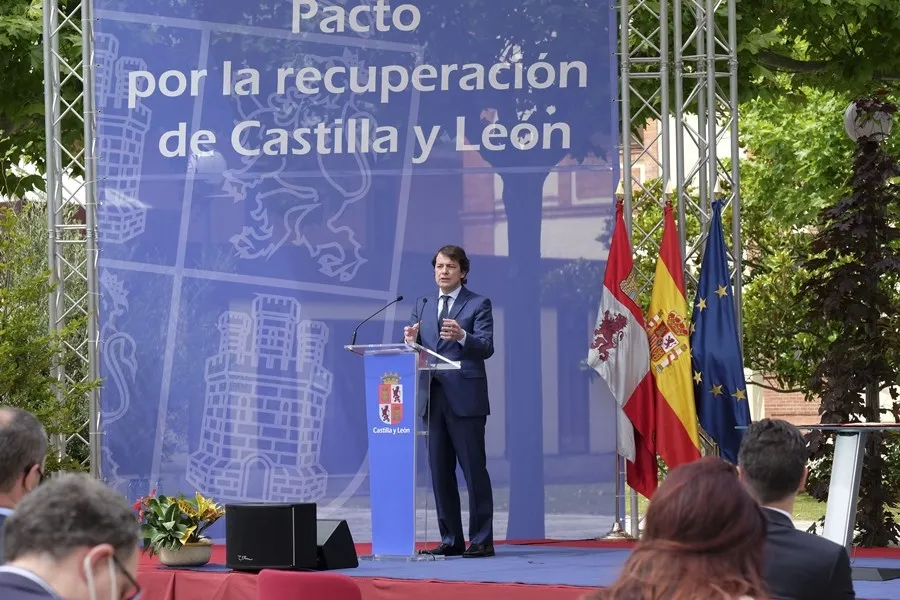 Foto 4 - Castilla y Le&oacute;n se reivindica como ejemplo de di&aacute;logo y concordia con su Pacto para la...