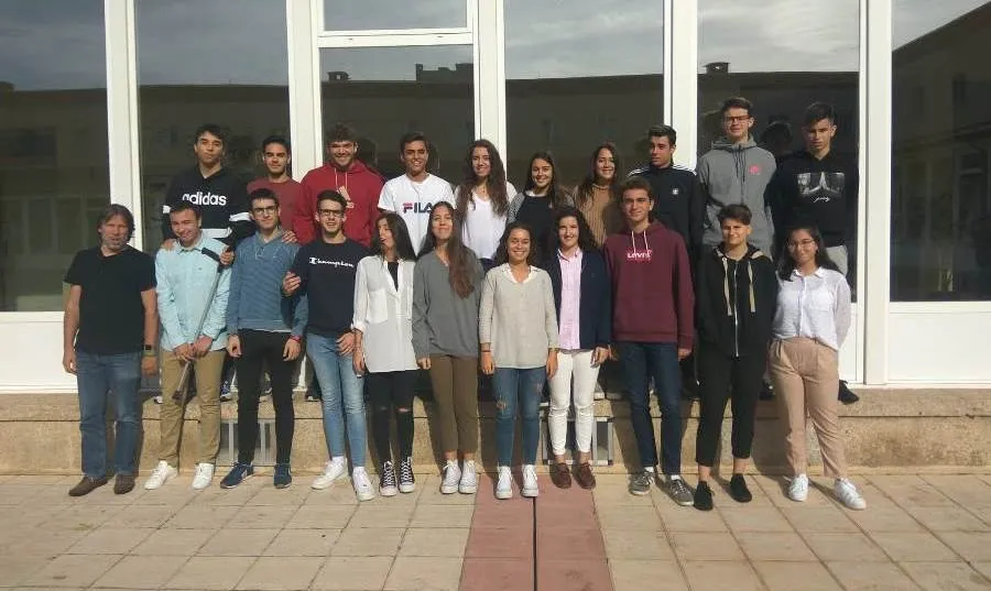 Foto 3 - Graduaci&oacute;n online para los estudiantes del colegio Marista Champagnat