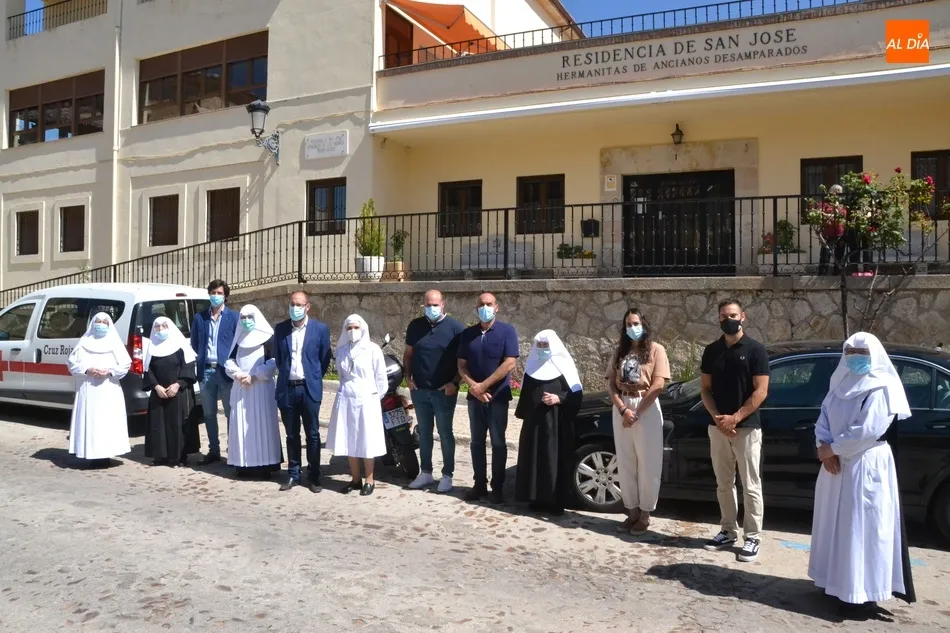 La organización del Concurso de Recortes del Carnaval entrega 1.000€ a la Residencia San José  