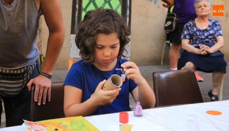 Foto de archivo de estas actividades en el barrio Vidal que, este año, no se realizarán en la calle
