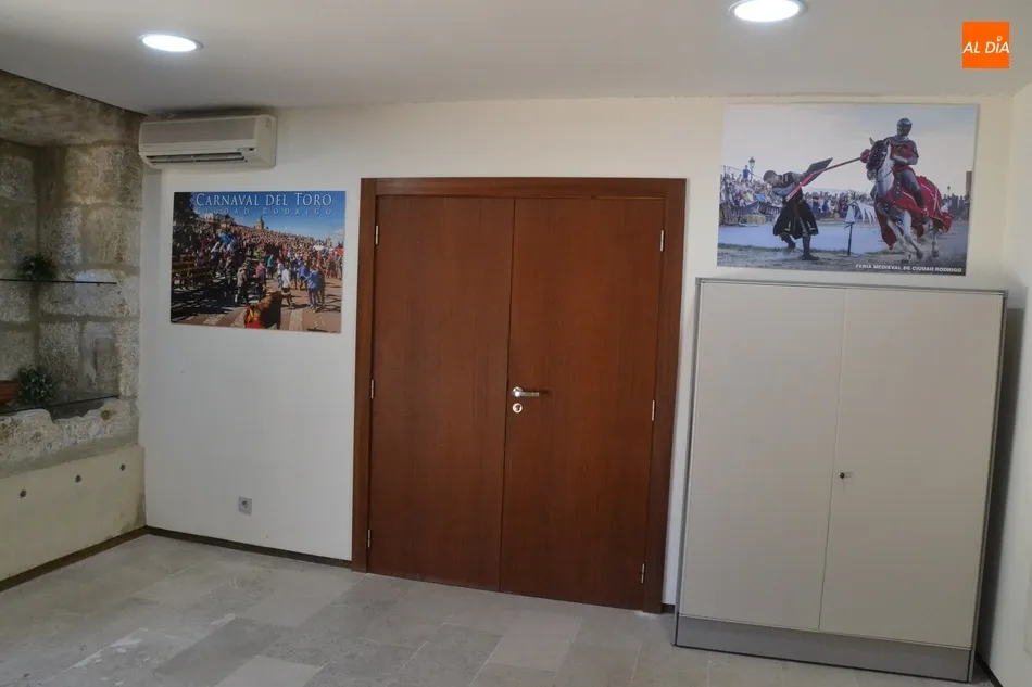Foto 2 - Abre sus puertas la nueva Oficina de Turismo del Palacio de los &Aacute;guila  