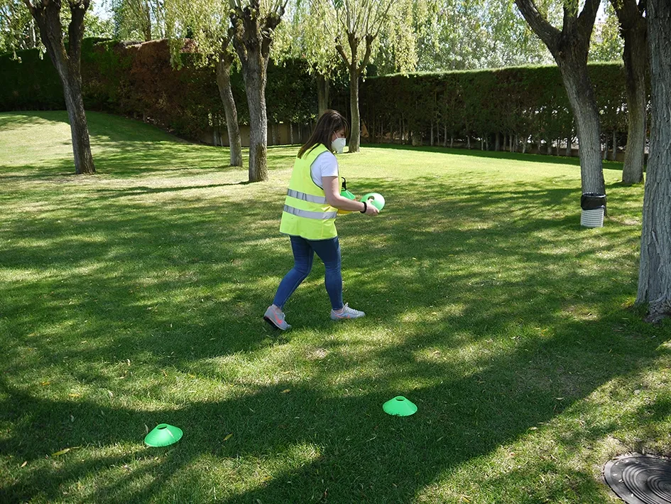 Foto 4 - Las piscinas de Carbajosa han abierto hoy sus puertas con reducci&oacute;n de tarifas