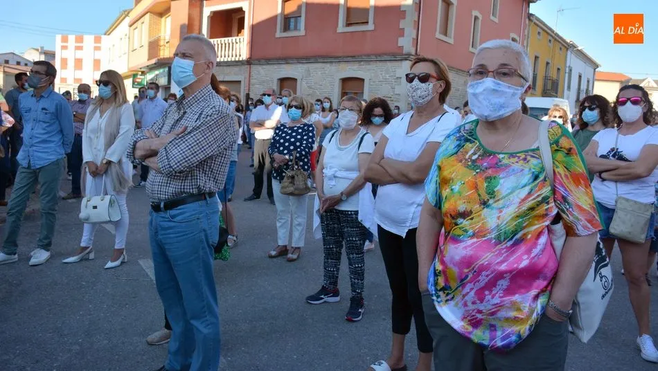 Foto 6 - El Abadengo se une en la defensa de una atenci&oacute;n sanitaria de calidad en su medio rural