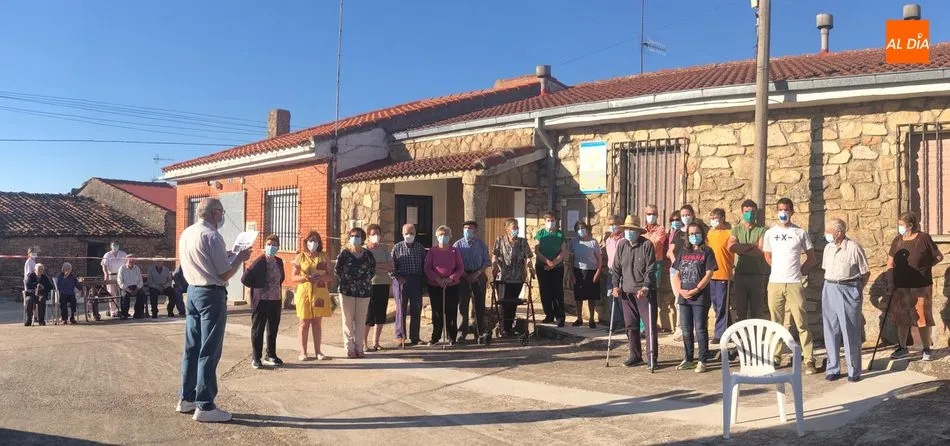 Foto 5 - El Bajo Tormes se moviliza en defensa de una sanidad p&uacute;blica de calidad en el medio rural  