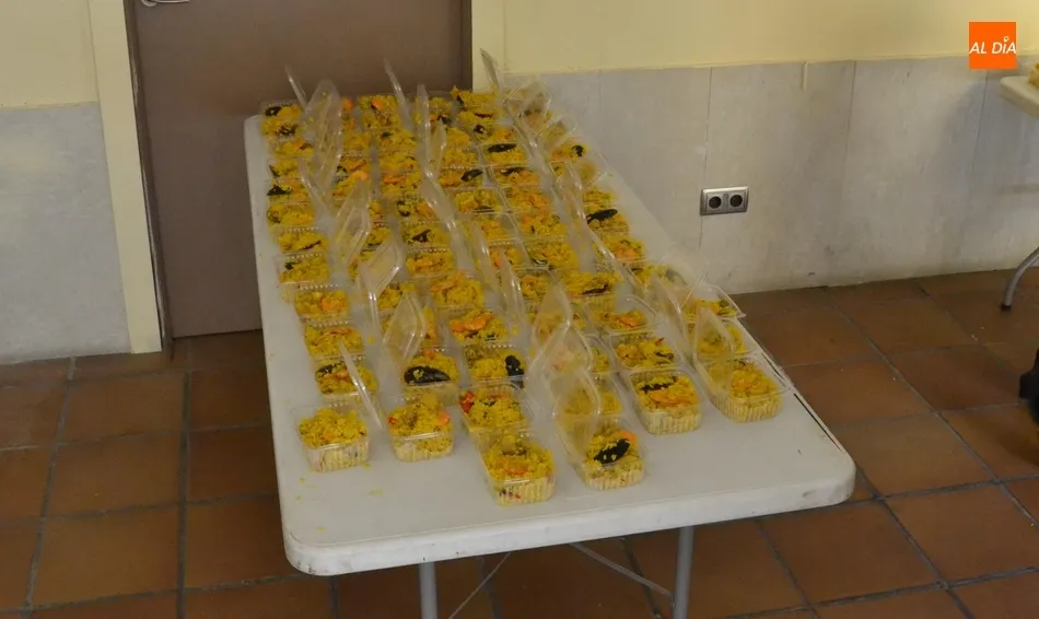 Foto 6 - Gran &eacute;xito de la paella solidaria contra el Covid-19 con 1.008 raciones repartidas  