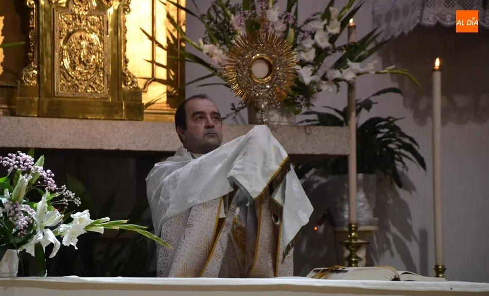 Foto 4 - San Crist&oacute;bal celebra la Octava de Corpus con 4 paradas, tres a cubierto y una a la puerta  