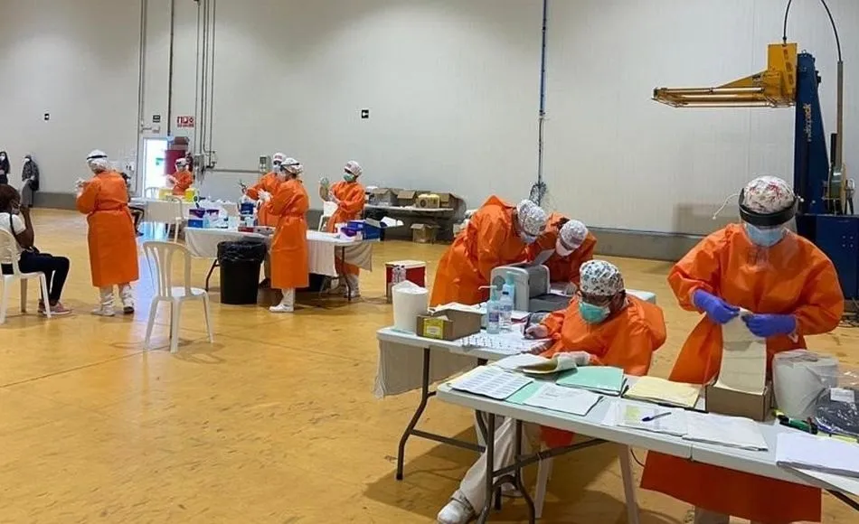 Las pruebas PCR realizadas en una empresa hortofrutícola del Bajo Cinca que ha registrado un brote | EP