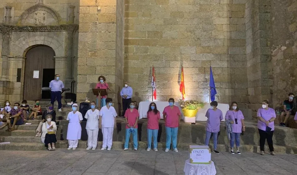 Fuenteguinaldo homenajea a todos lo que han sido ‘esenciales’ durante el confinamiento  