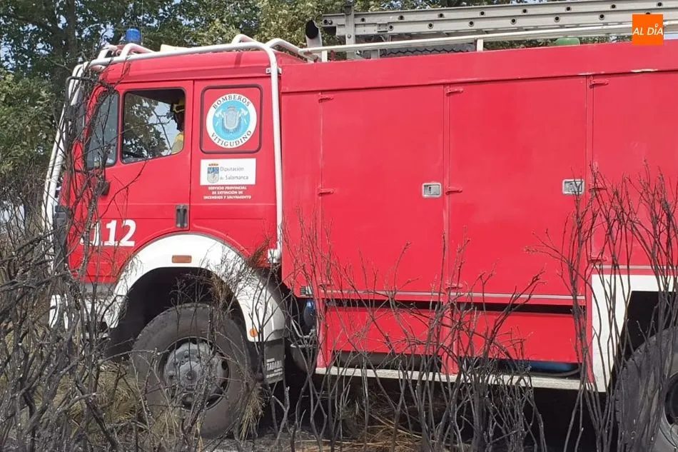 Foto 6 - Sofocado un incendio provocado por un rayo en Ahigal de Villarino  