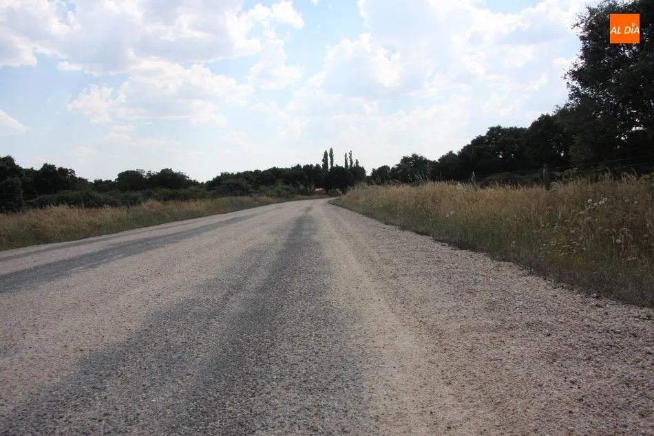 Foto 9 - Peligroso estado de la DSA-550 entre Villarmuerto y el cruce de Brincones-Espada&ntilde;a-Puertas  