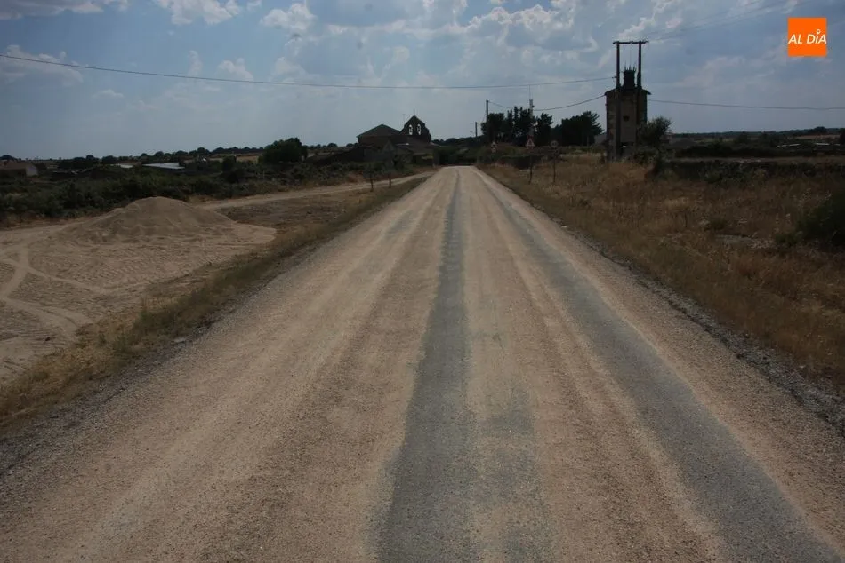 Peligroso estado de la DSA-550 entre Villarmuerto y el cruce de Brincones-Espadaña-Puertas  
