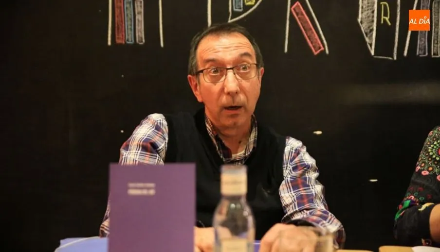Tomás Sánchez Santiago, escritor nacido en Zamora que comenzó su carrera literaria en Salamanca, durante sus estudios de Filología