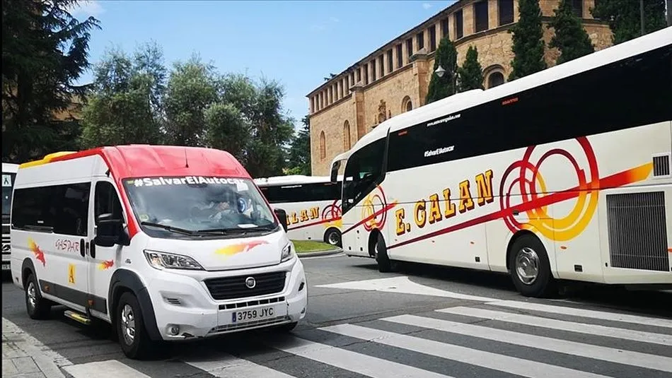 Foto 6 - La peque&ntilde;a y mediana empresa del sector del autob&uacute;s reclama medidas de ayuda