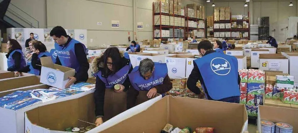 Voluntarios en el Banco de Alimentos de Salamanca. Foto de archivo